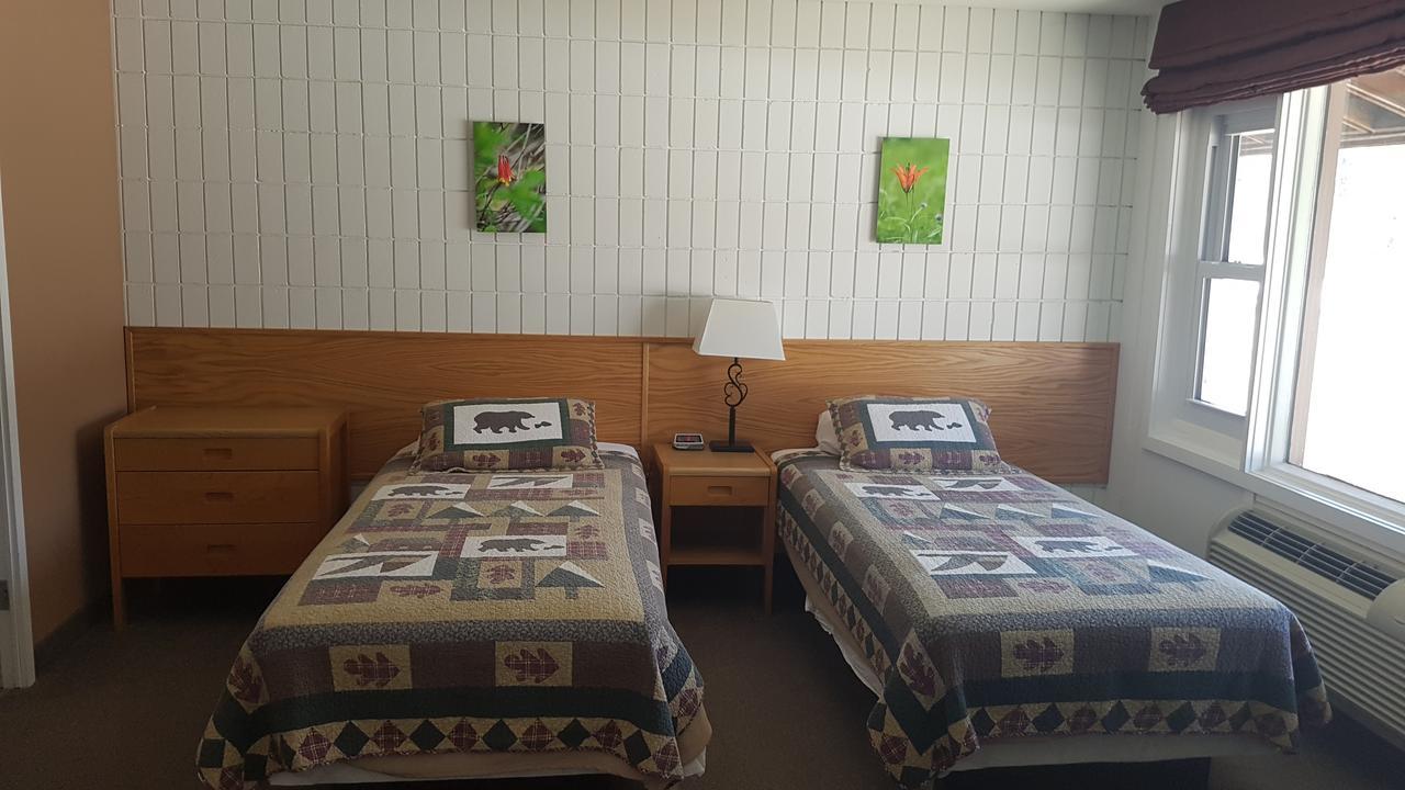 Pinawa Motel Luaran gambar