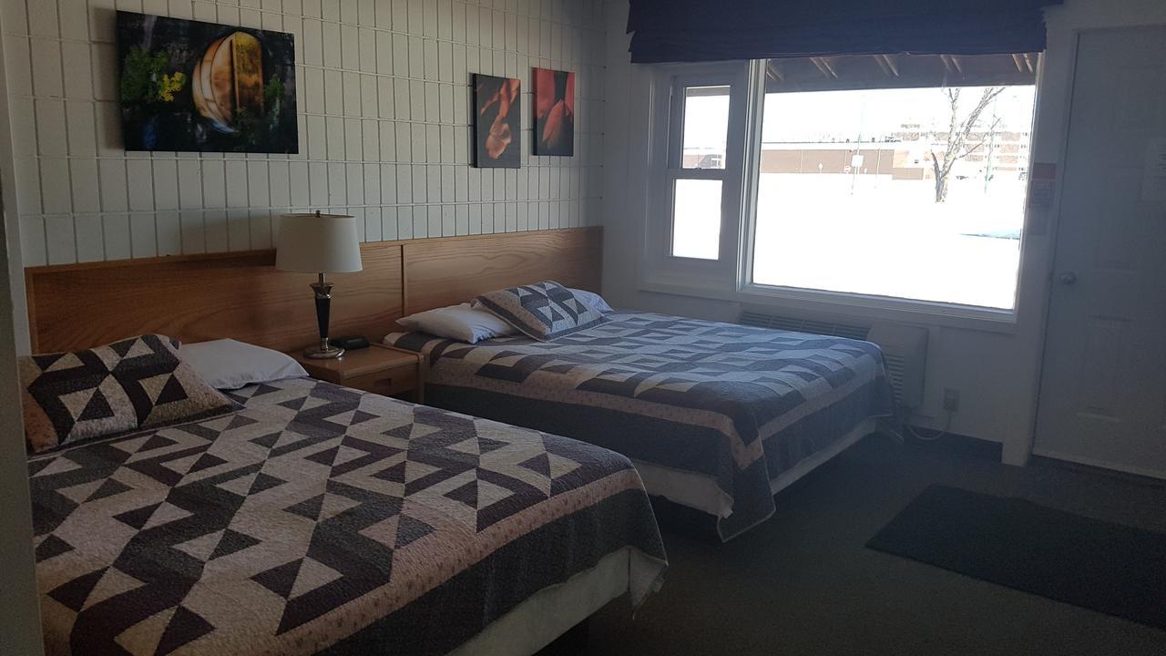 Pinawa Motel Luaran gambar