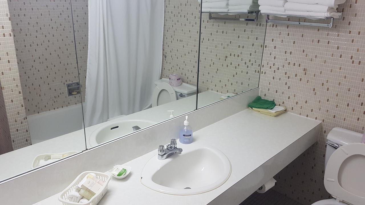 Pinawa Motel Luaran gambar